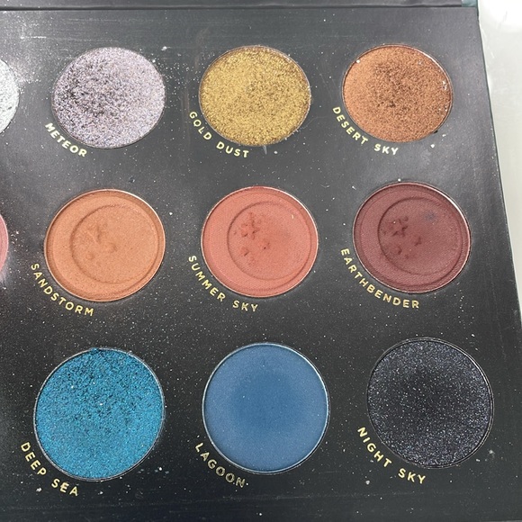 Lunar Beauty Eternal Eclipse Palette - Picture 6 of 6